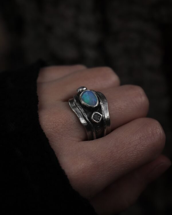 Rift Ring ✦ Opal - Image 4