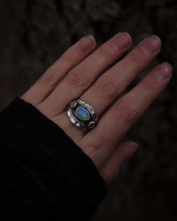 Rift Ring ✦ Opal - Image 2